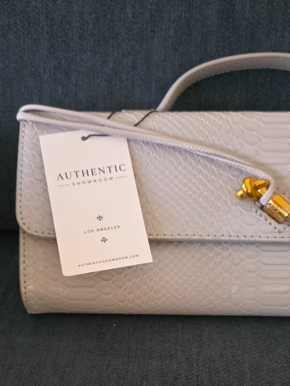 Authentic Showroom clutch with c/b strap - Picture 4 of 5
